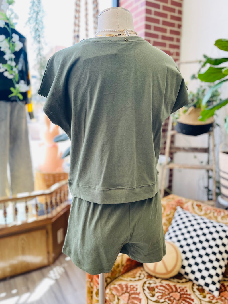 580 Friday Lounge Set in Olive