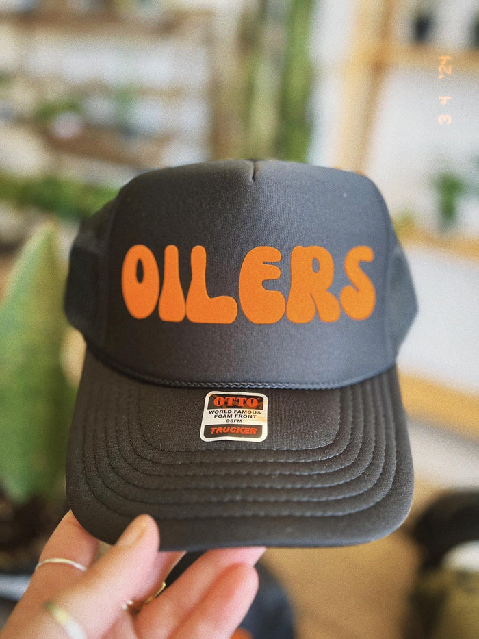 580 Trucker // Oilers + 4 Colors