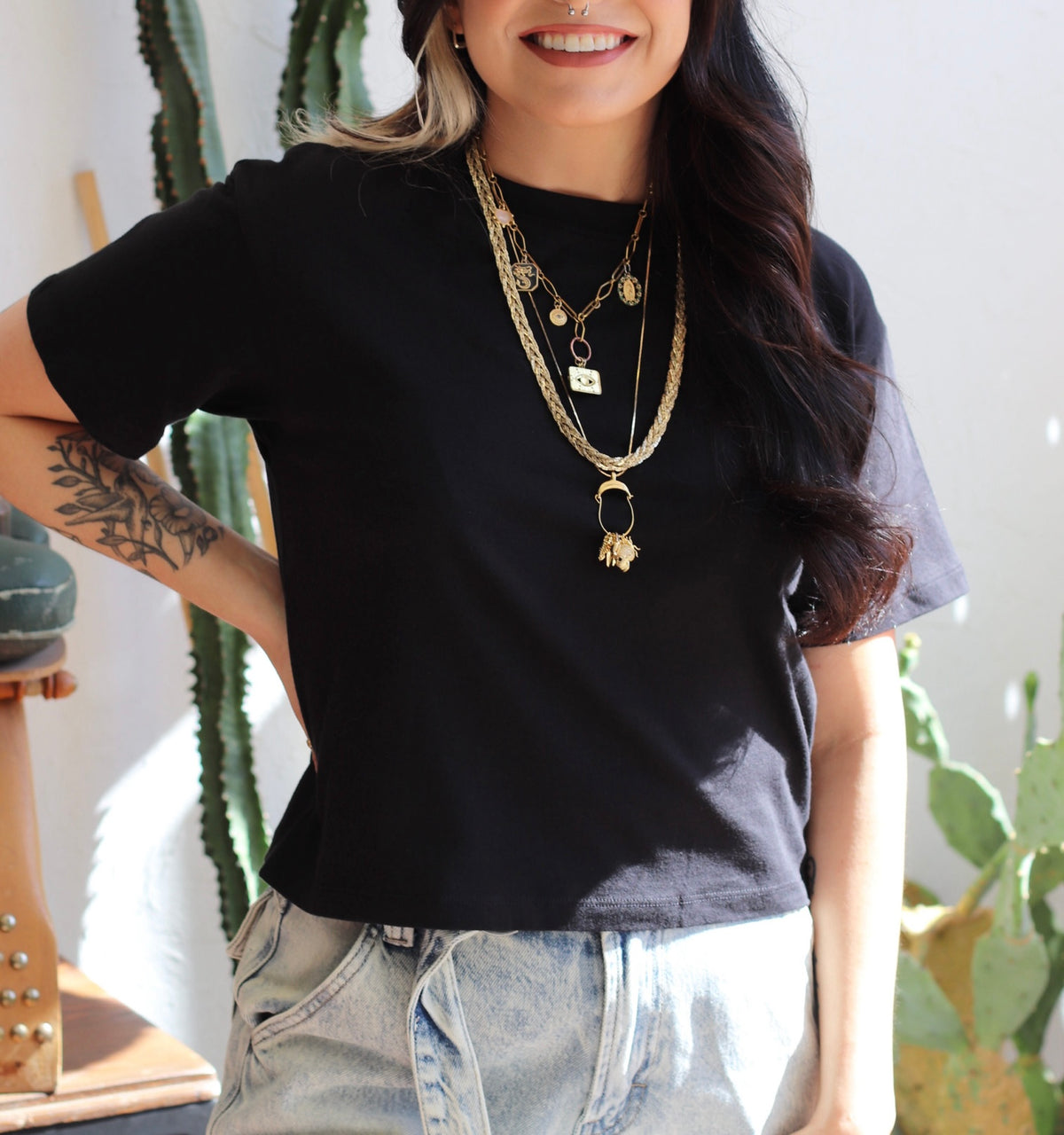 580 Basic Crop Tee + Black
