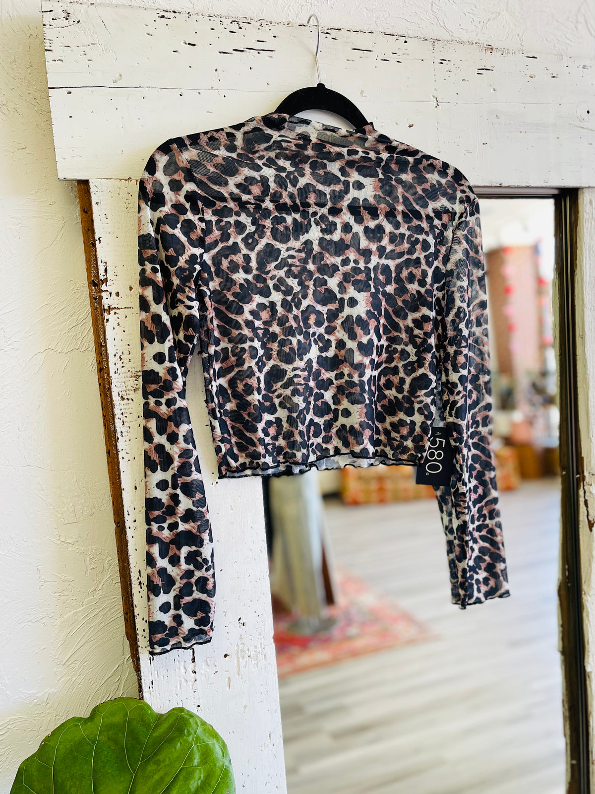 580 Layering Top + Cropped Leopard