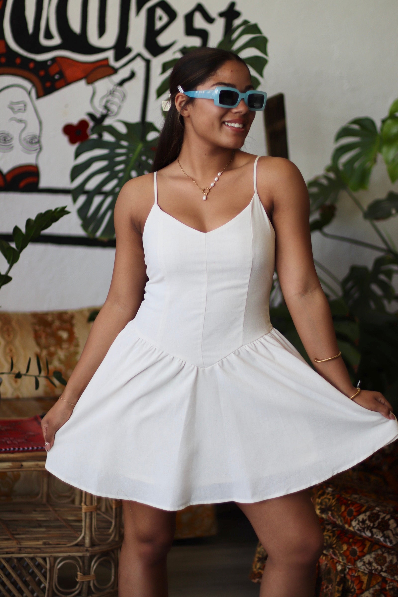 DRESSES – 580 Threads