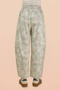 Camo Print Casual Knit Barrel Pants