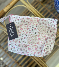 "Garden of Roses" Quilted Cosmetic Bag