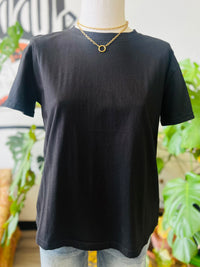 580 Basic Cotton Tee + Black