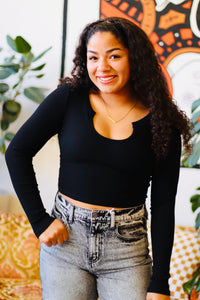 Heart Eyes Basic Crop + Black