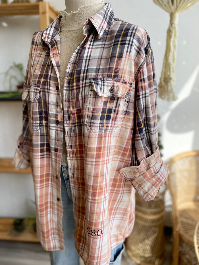 580 FLANNEL VOL. 9 // .74 // XL