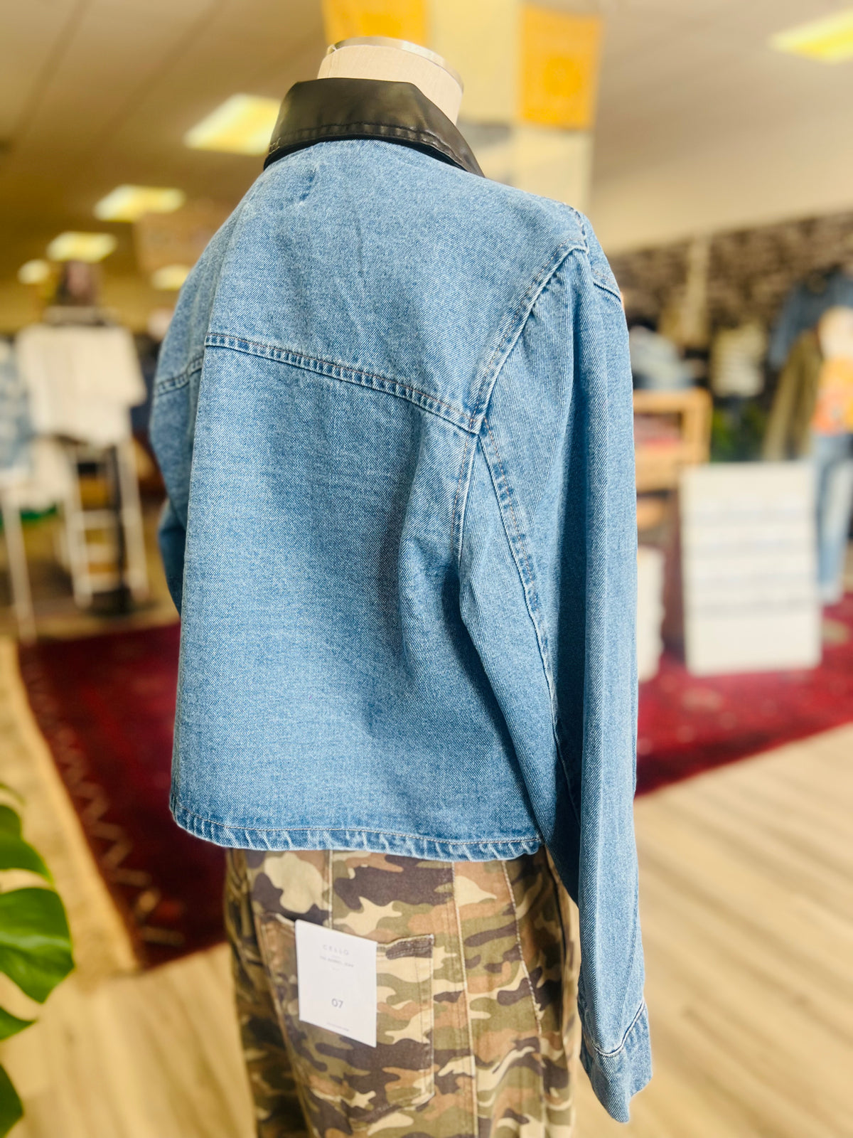 90s Cropped Denim Jacket