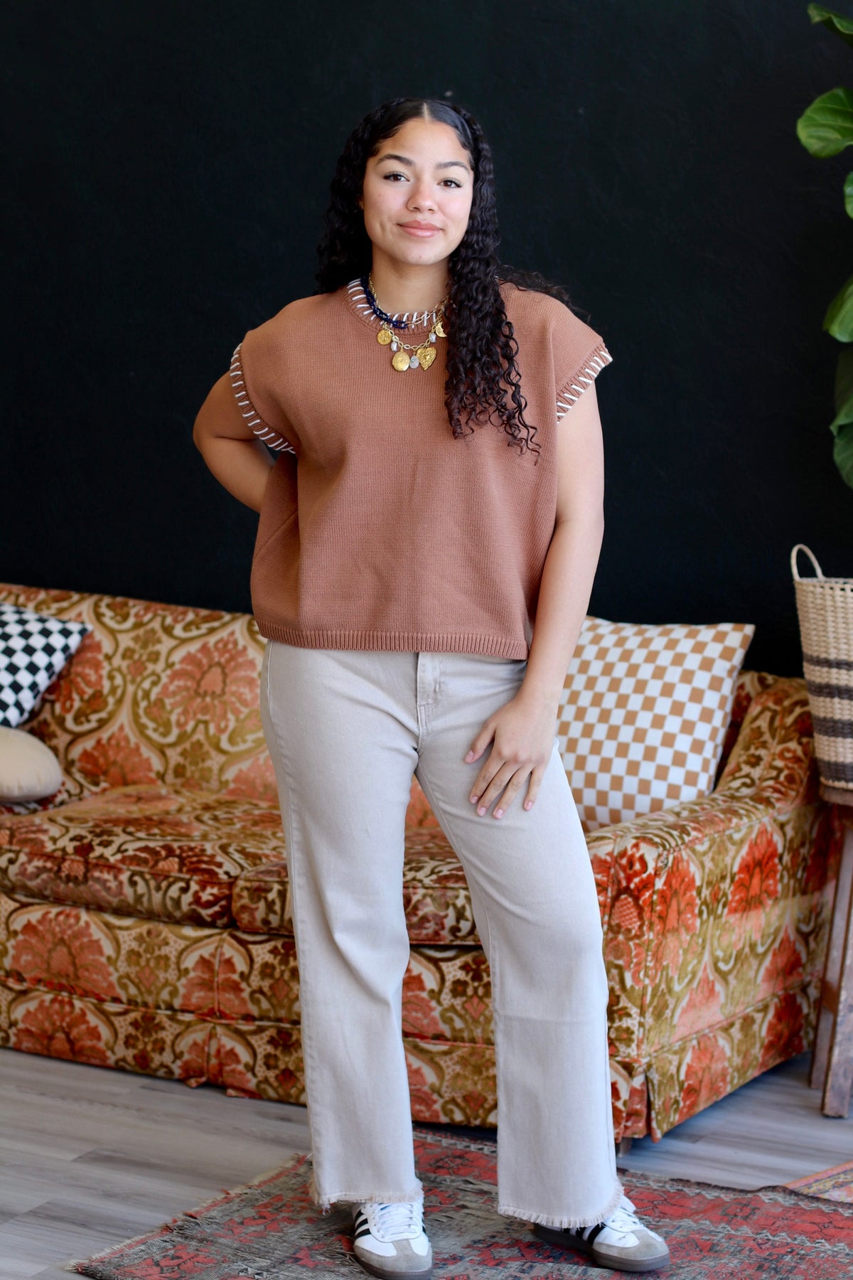 Acid Wash Frayed Hem Jeans in Mocha