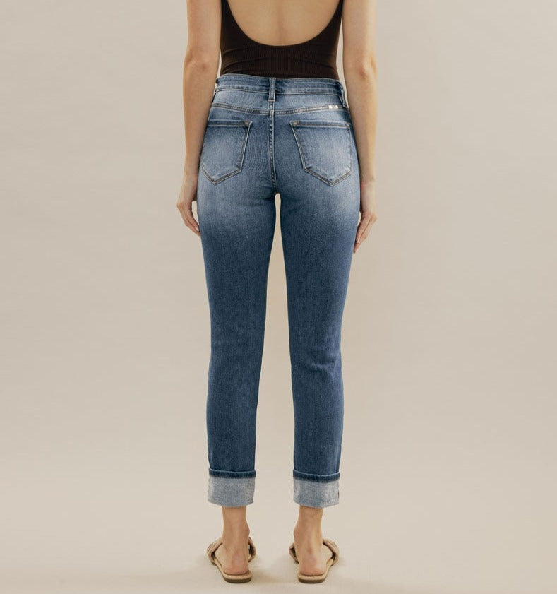 model wearing medium wash skinny jeans