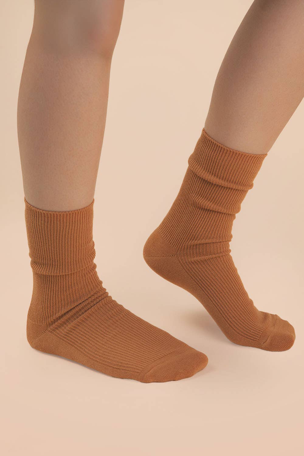 Ribbed mock socks: OLIVE