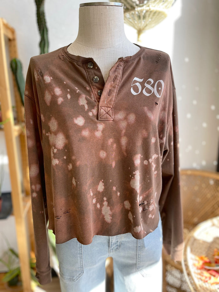 R3-MAD3 X 580 -BROWNIE HENLEY LONGSLEEVE