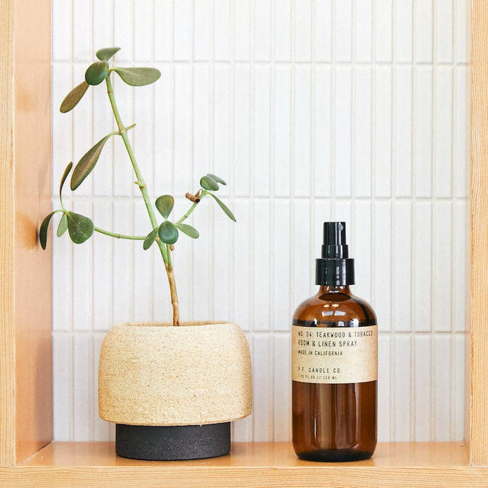 Teakwood & Tobacco - 7.75 fl oz Room & Linen Spray: 7.75 oz