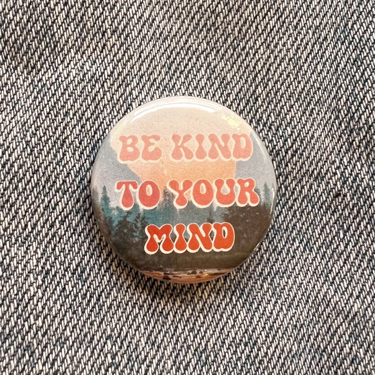 Positivity Button Pins: Be Kind - pink/purple