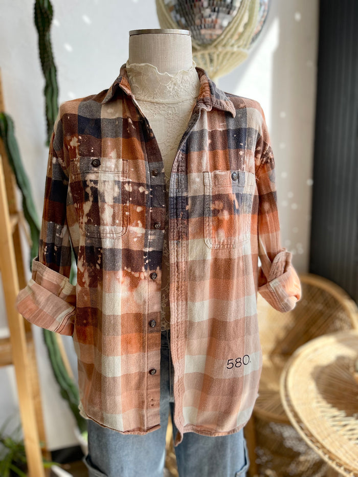 580 FLANNEL VOL. 9 // .65 / M/L