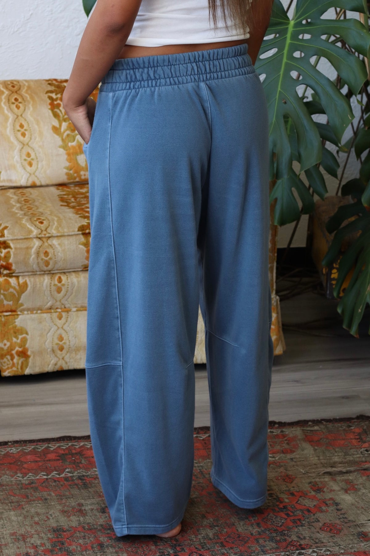 Essential Vintage Blue Barrel Sweatpants