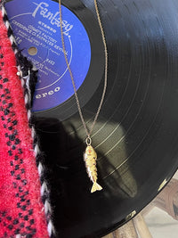 Fish Charm Gold-plated Necklace 5 Fish Scales