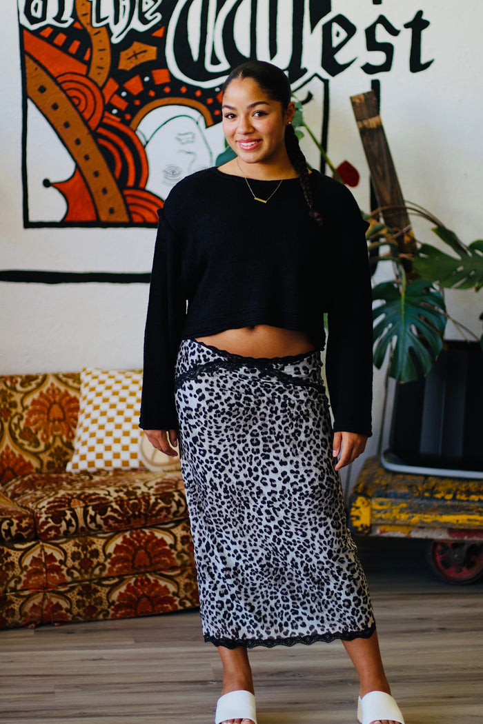 Cropped Knit Sweater in Black