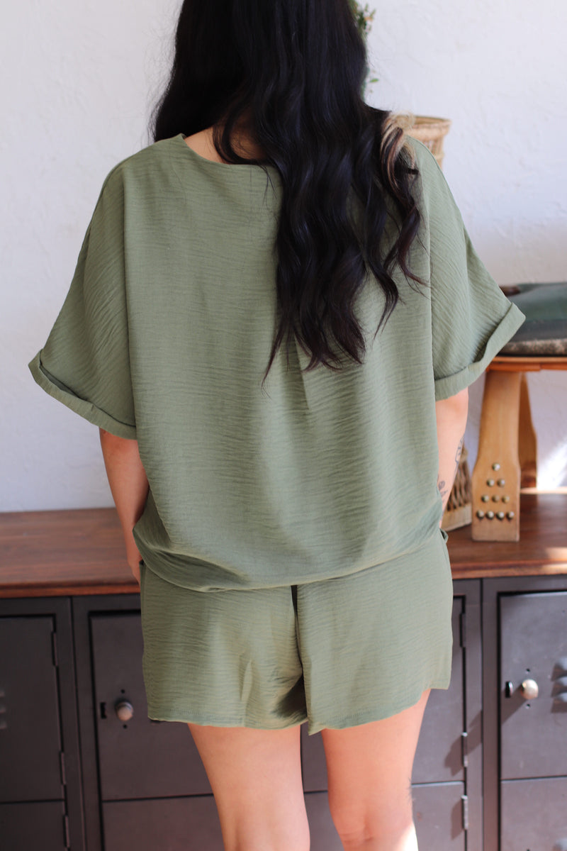 Woven Two Piece Shorts Set in Olive