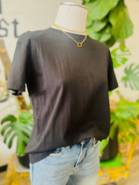 580 Basic Cotton Tee + Black