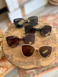 Chic Oversized Cat-Eye Rhinestone Sunglasses