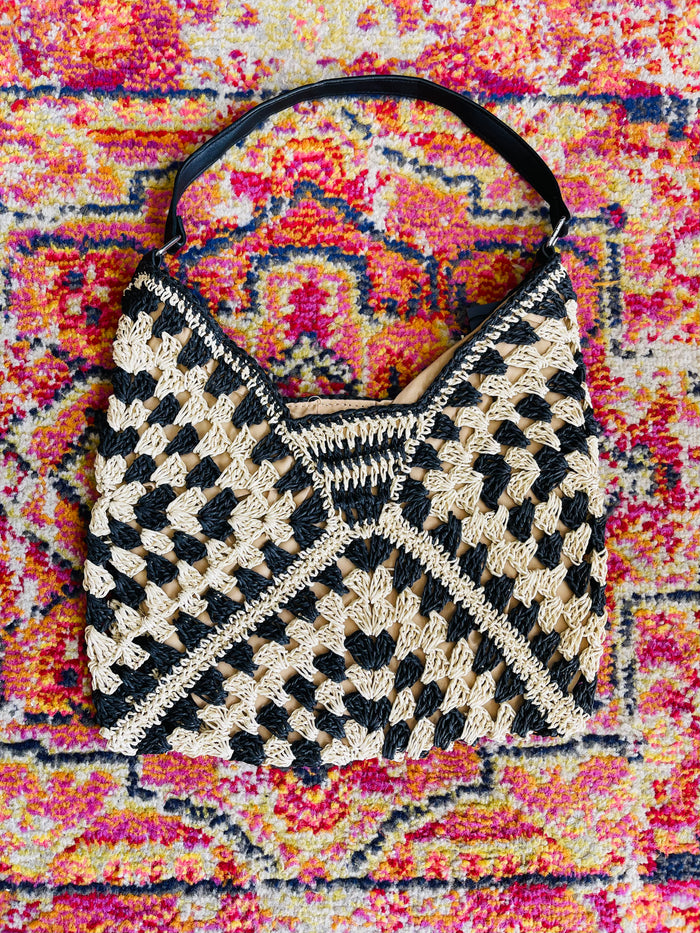 Farmers Market Woven Purse in Black