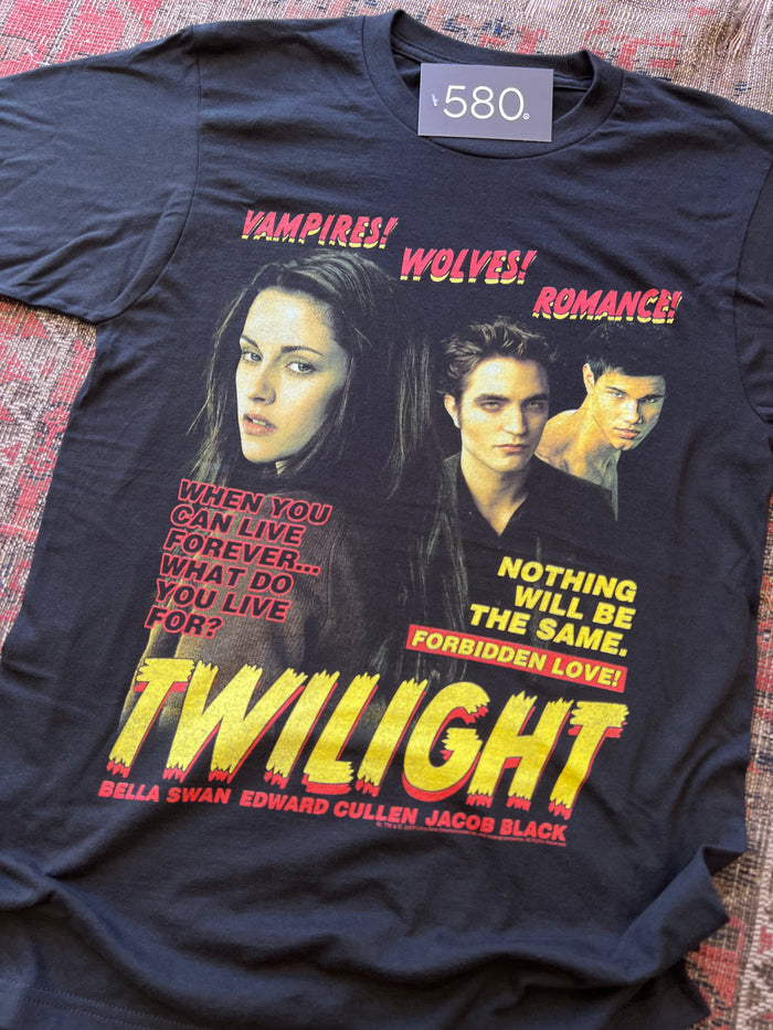 Twilight, Vampire! Wolves! Romance! Black Graphic Tee