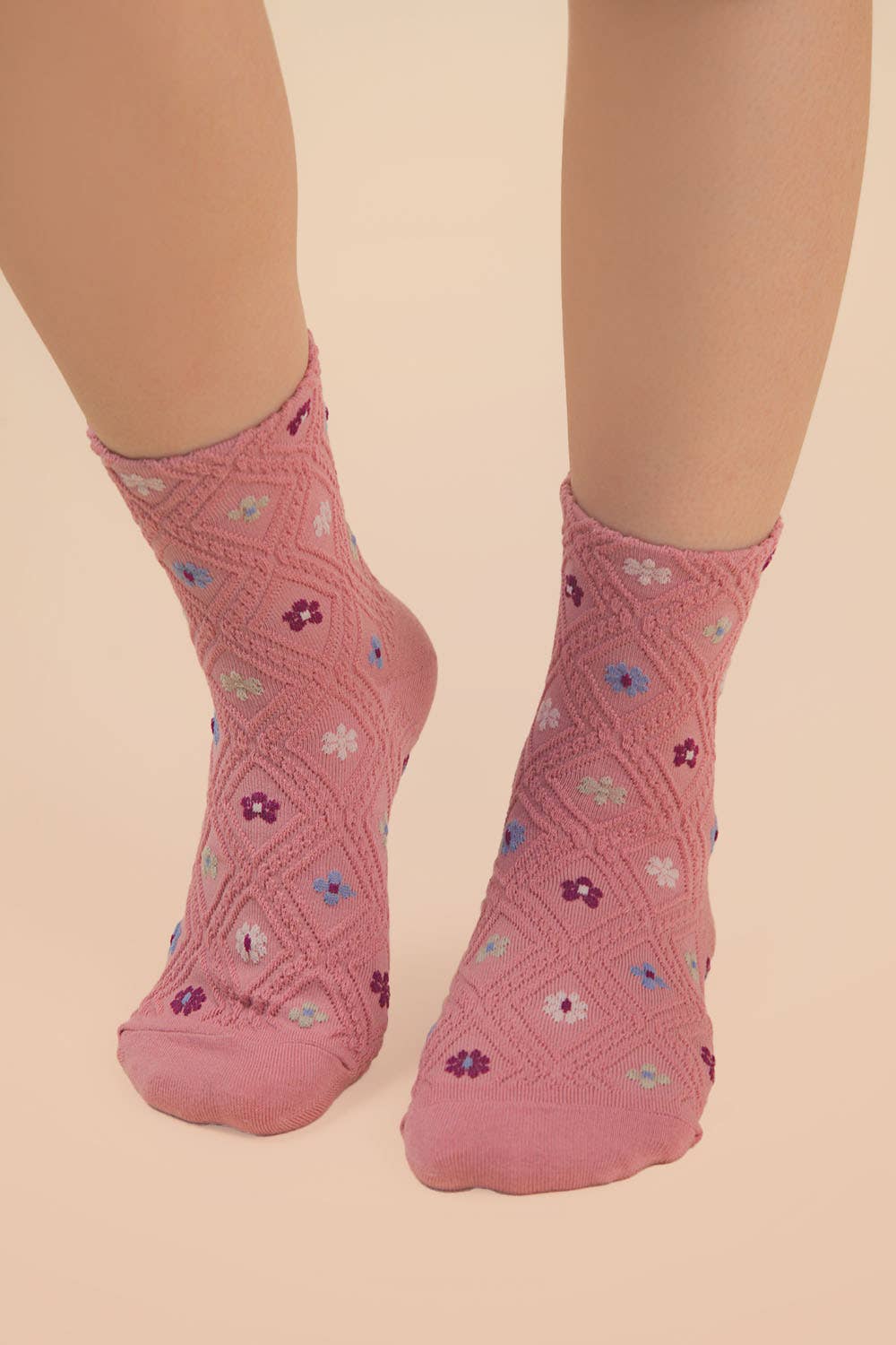 Floral Printed Textures Crew Socks: BLUSH