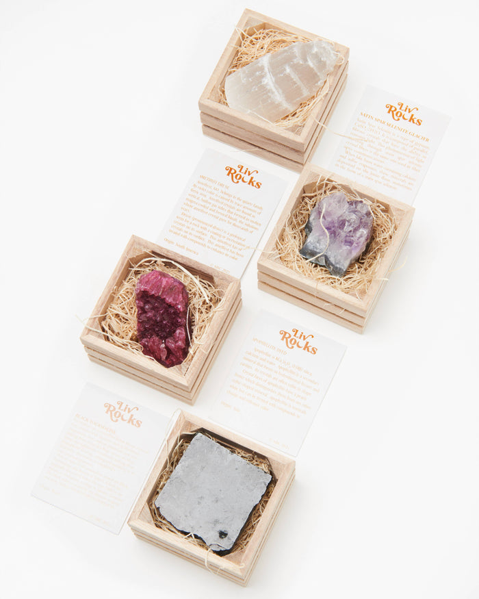 Boxed Crystals and Minerals with Gift Card and Tin: Amethyst - 580 Threads