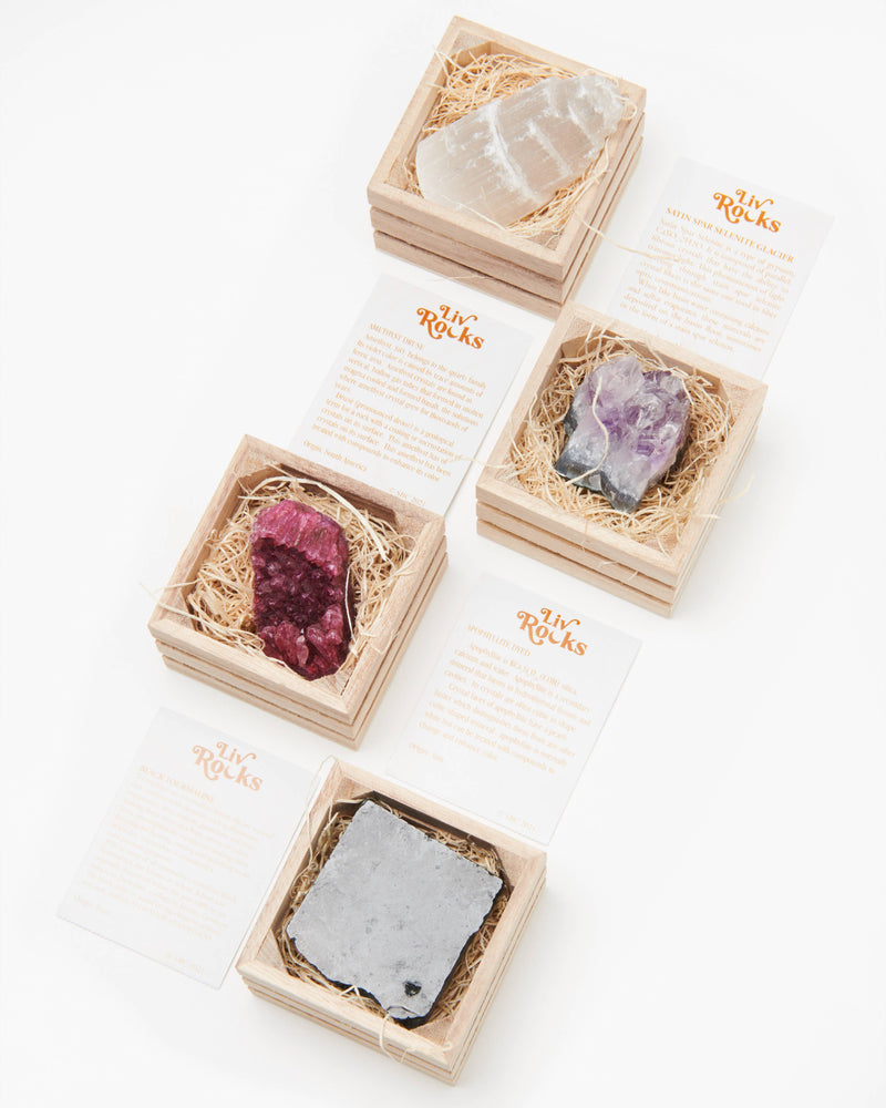 Boxed Crystals and Minerals with Gift Card and Tin: Pyrite - 580 Threads